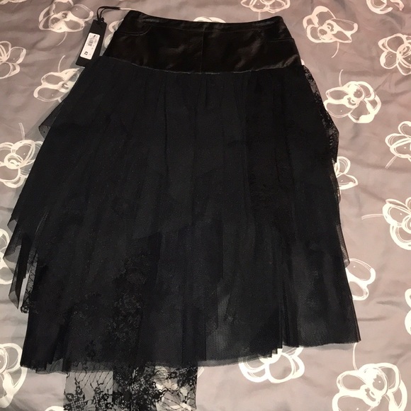 AnnaRita N Beautiful Lace Midi Skirt in black - Picture 3 of 8